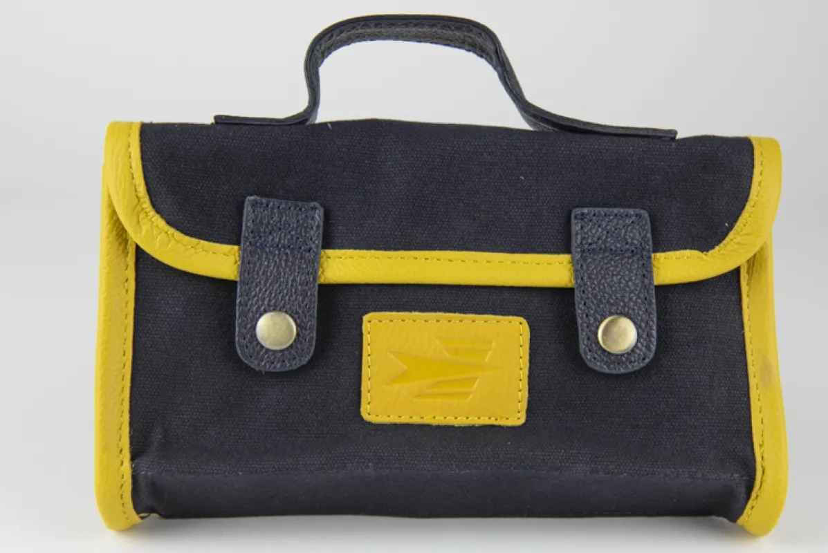Vue 1 – Trousse bleu / jaune musée postal